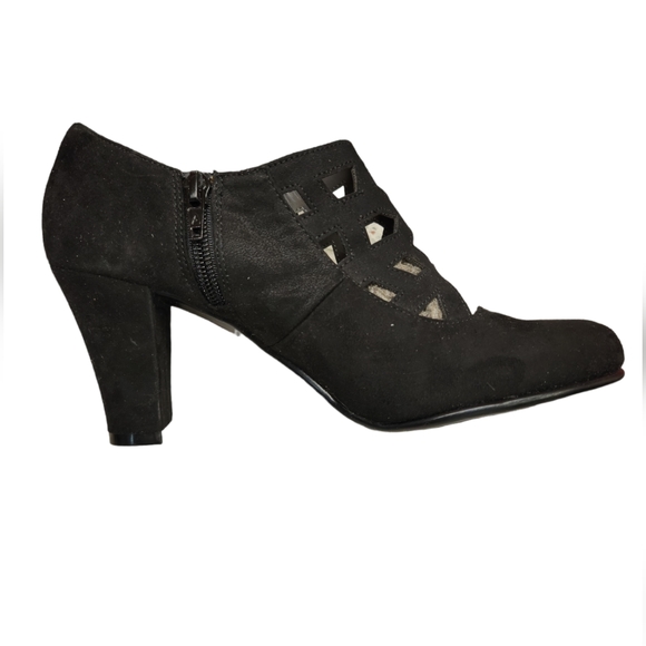 AEROSOLES HEEL REST Bootie Heel - Picture 5 of 10